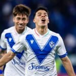 Vélez le facturó un 3-0 a Lanús en Liniers y trepó a la punta del Grupo B