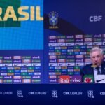 Brasil, con cuatro delanteros para recibir a Chile el jueves
