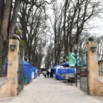 Con diferentes atractivos funciona a pleno la Feria del Milagro en el parque San Martín